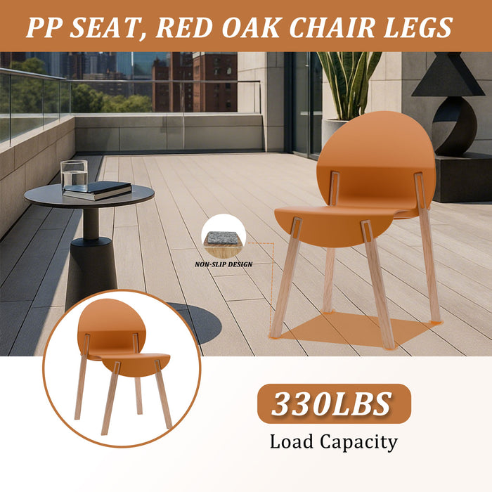 4 Piece Set Of Single Chairs With A Design Combining Modern And Traditional Elements