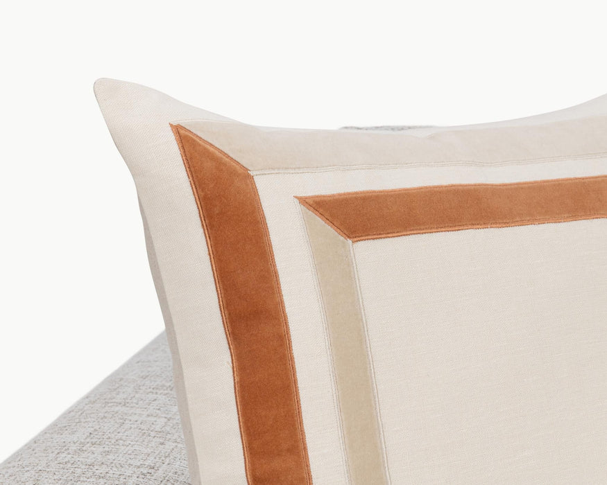 Novel Estate - 22" x 22" NV Maybrook Pillow - Ivory / Natural