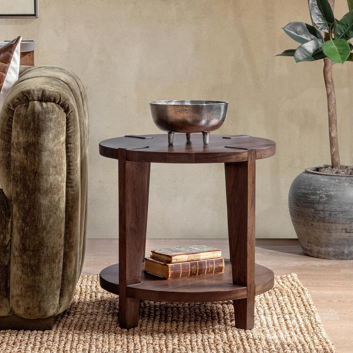 Alenna - Round Table