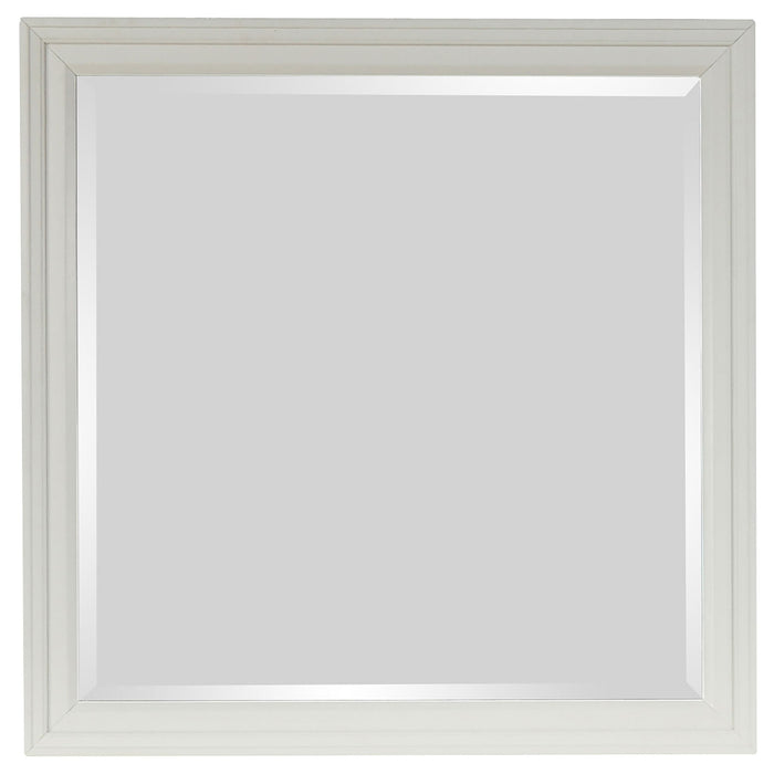 Rocco - 4 Piece Queen Bedroom Set - Cream White