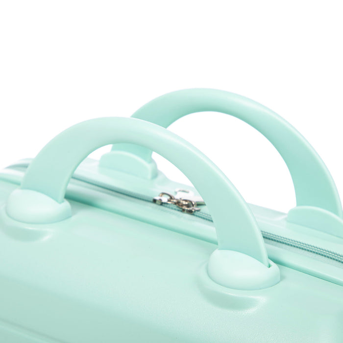 Spinner Luggage Set With Combination Lock