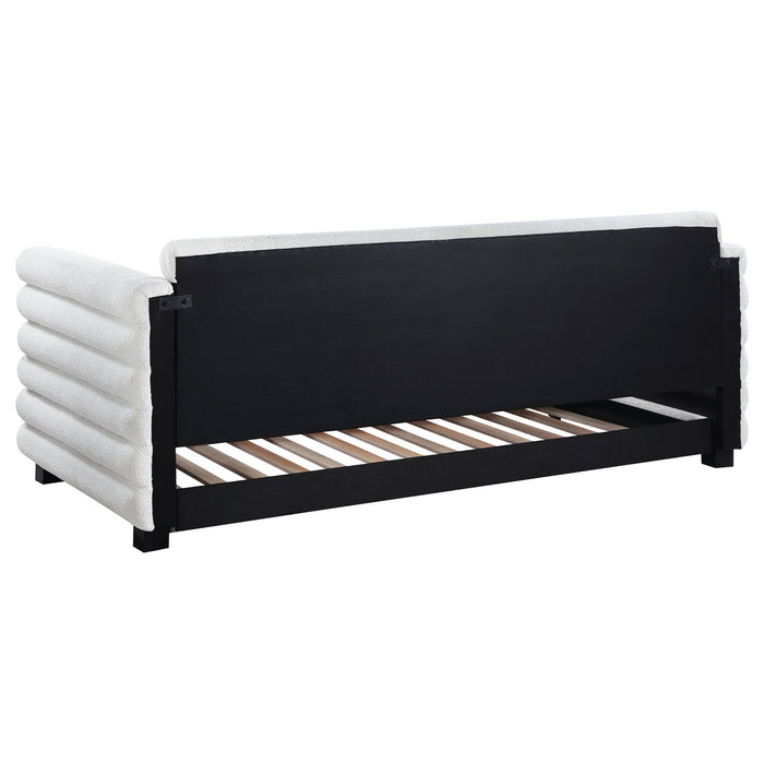 Fandango - Upholstered Twin Day Bed With Trundle - White