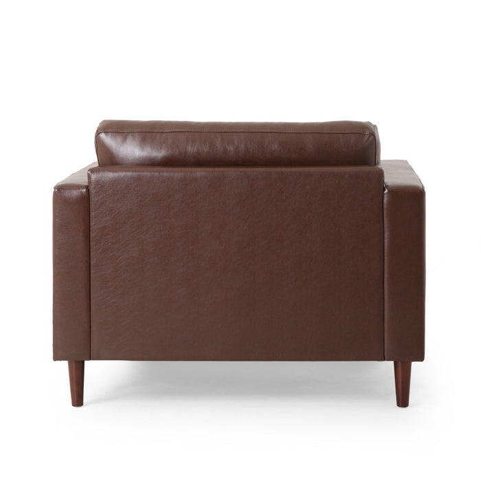 Sophisticated Club Chair With Relaxing Comfor