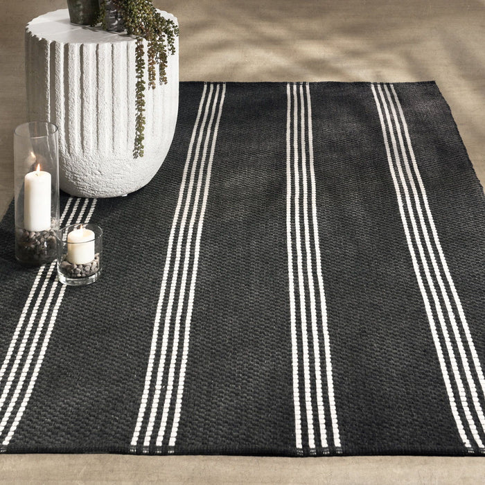 Performance Sorrento Stripe - Rug 2.6' x 8'