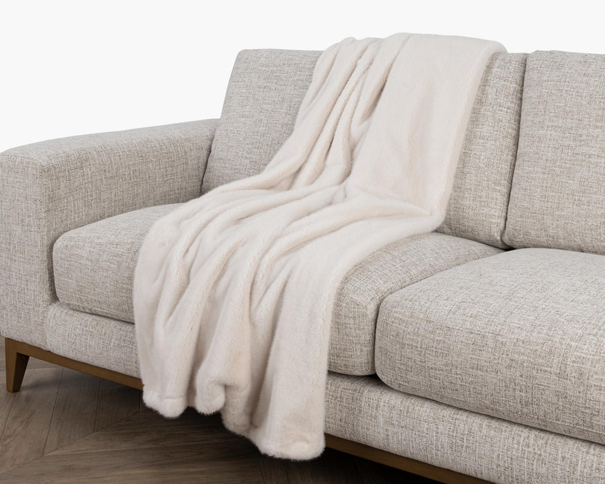Throws - 50" x 70" TC Taiga Faux Fur Throw - Ivory