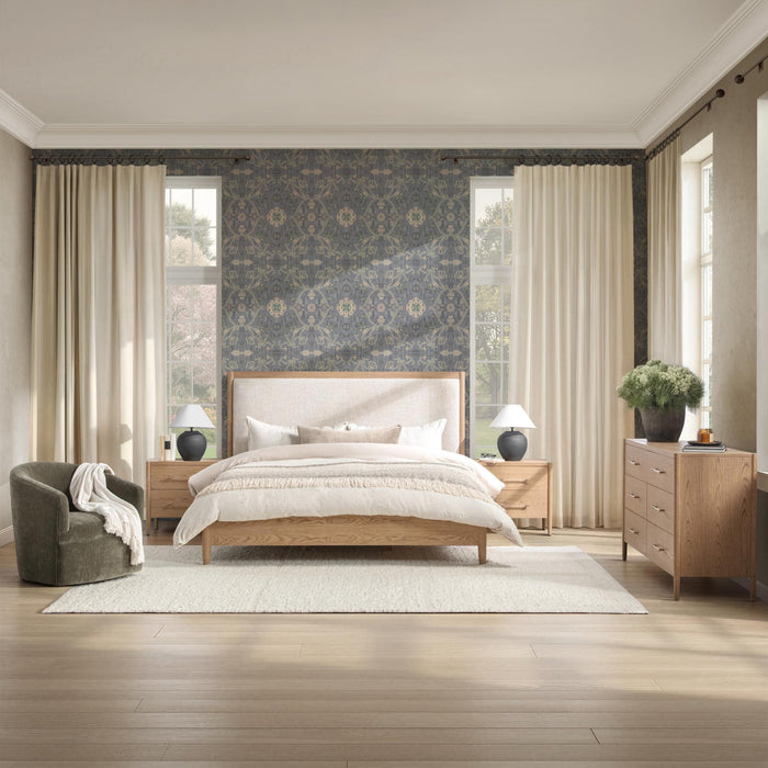 Alisen - Upholstered Bed