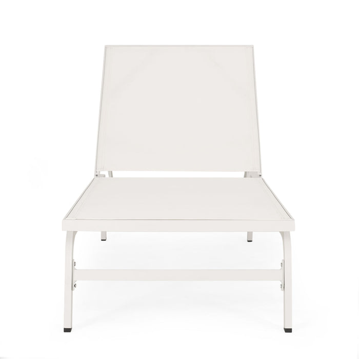 Finn - Contemporary Chaise Lounge For Outdoor Relaxation