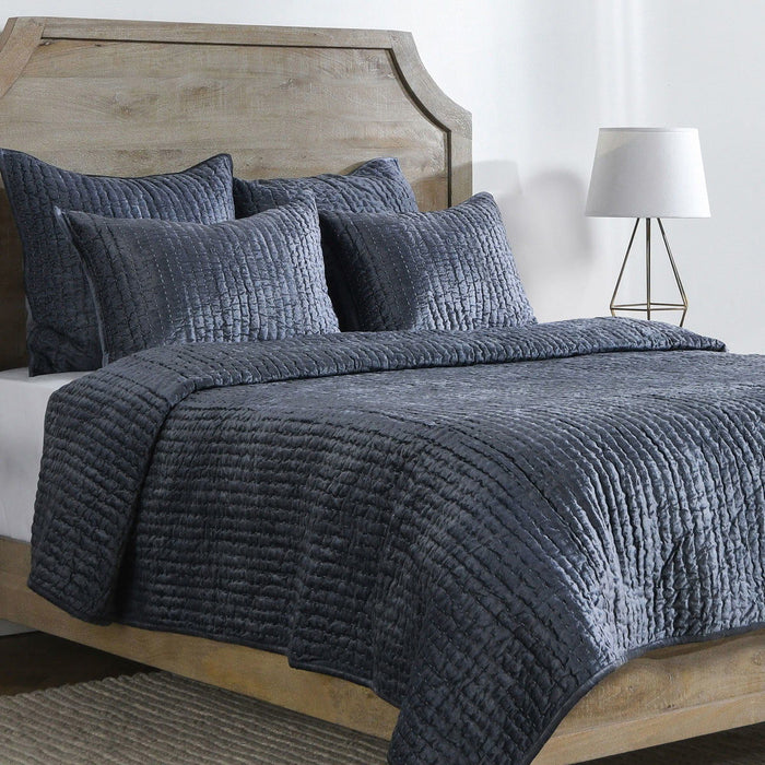 Bari - Velvet Quilt - Sea Fog