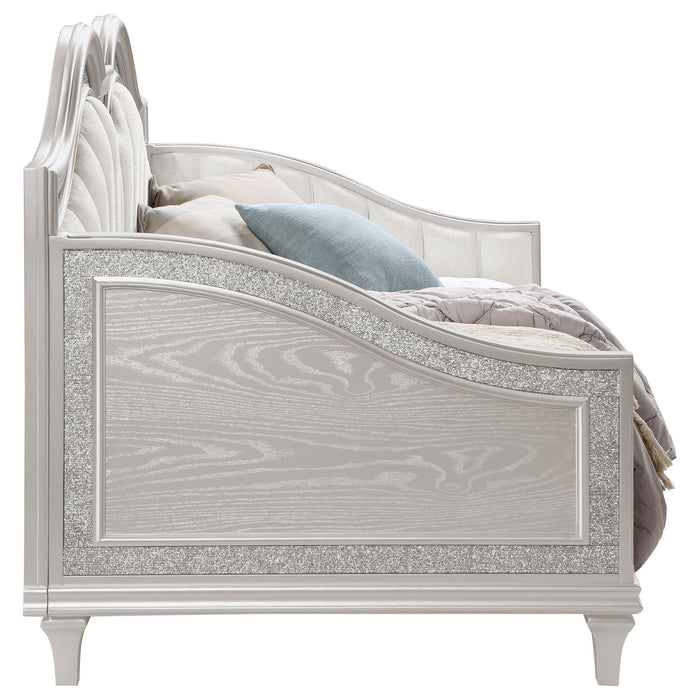Aurelia - Twin Daybed With Trim Upholstery - Oak