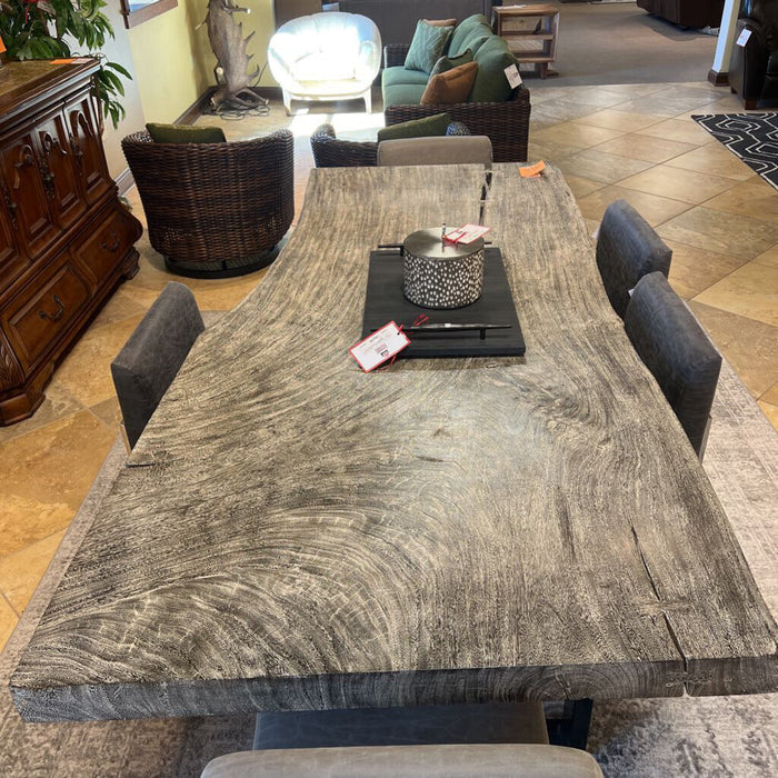 Grey Live Edge DR Tbl