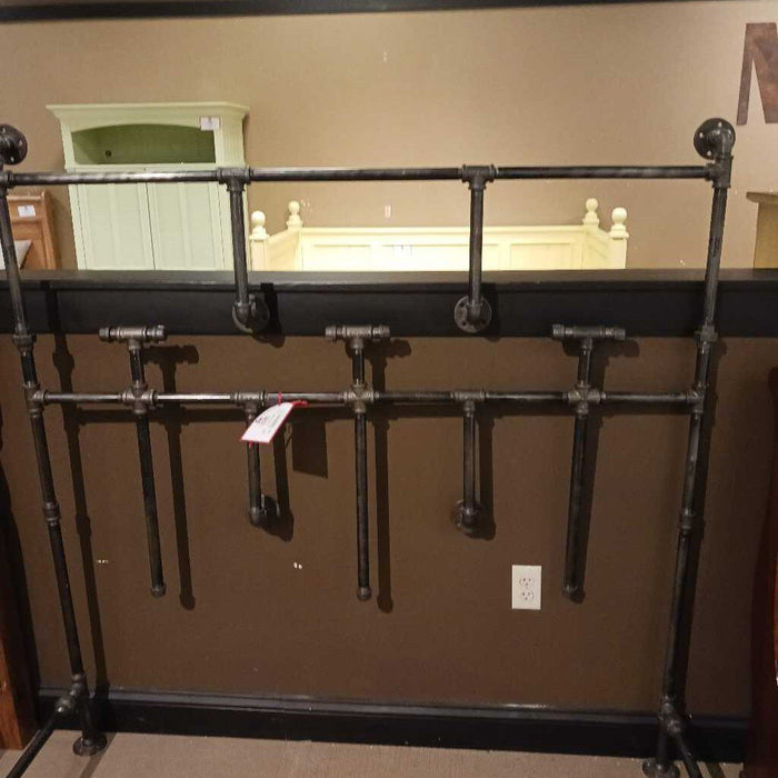 Metal Pipe Bed