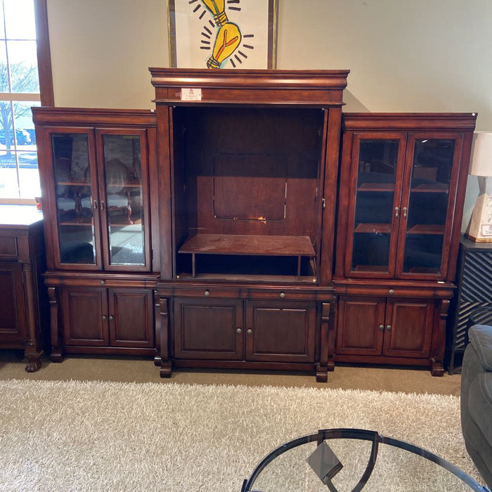 Cherry Wood 6PC Ent Center (LHH)