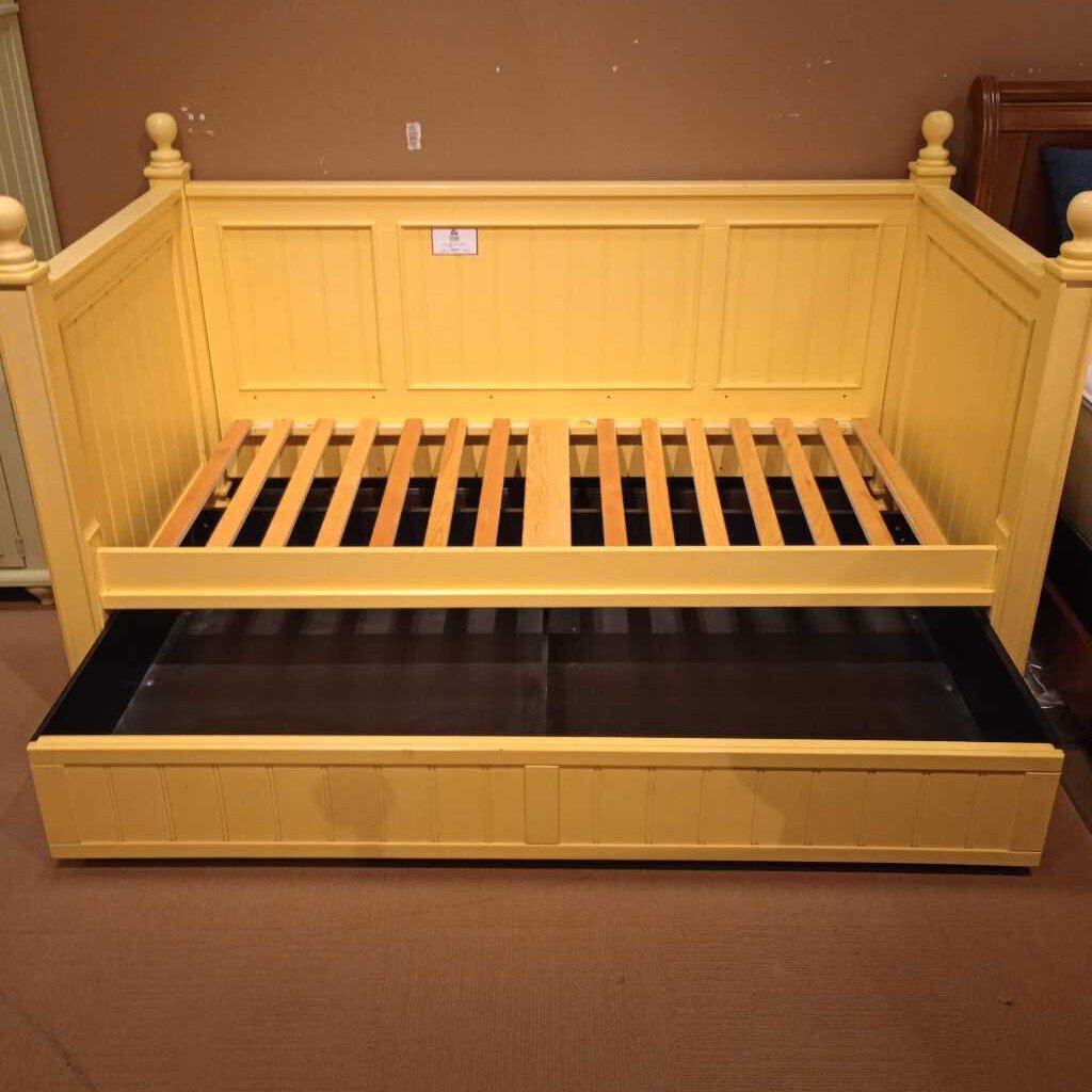 Yellow Trundle Bed (CSH)