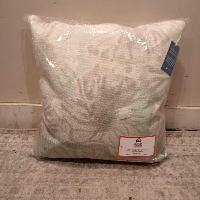 20" x 20" Decorative Pillow (LC)