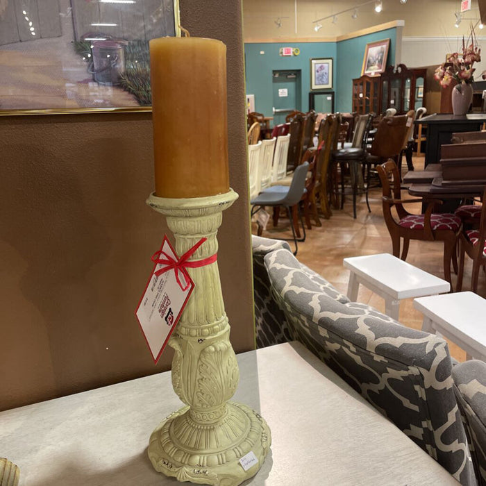 White Candle Holder (S)