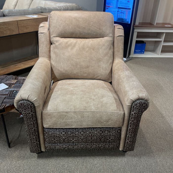 Comfort Solutions 24" Cushion Recliner (AKHH)