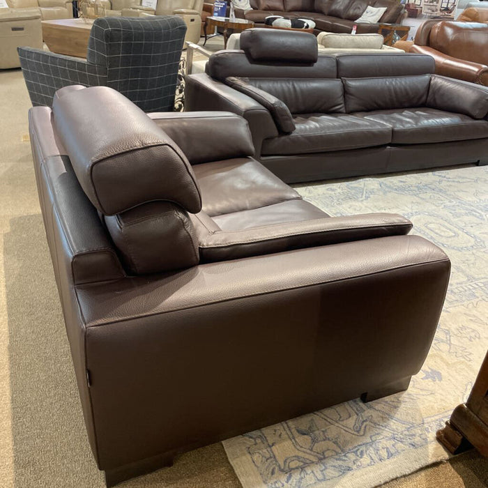 Brown Modern Leather Loveseat (IHH)