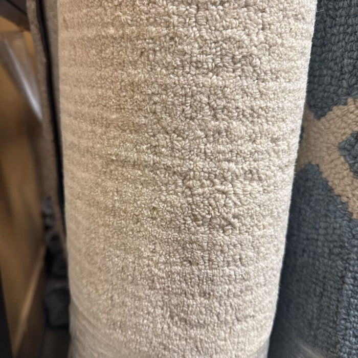 38243 Ivory 5x8