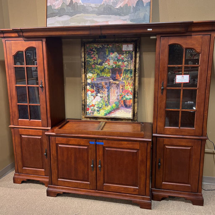 4PC Mission Entertainment Center (SHH)