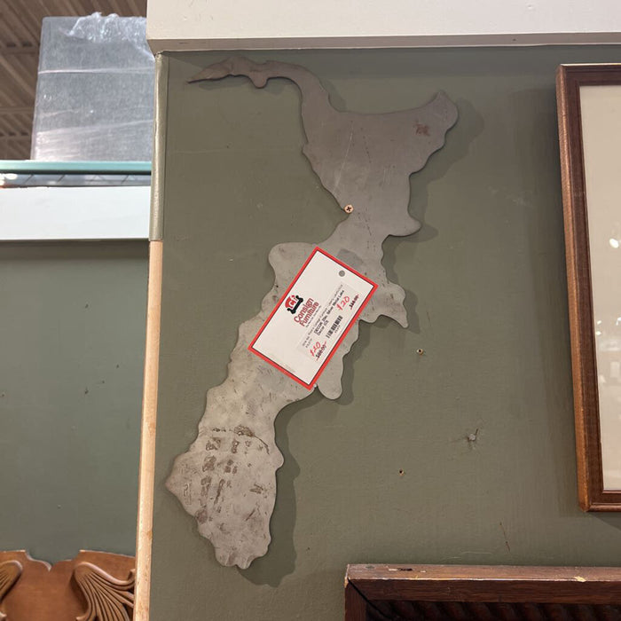 20in. Silver Metal Lake Decor