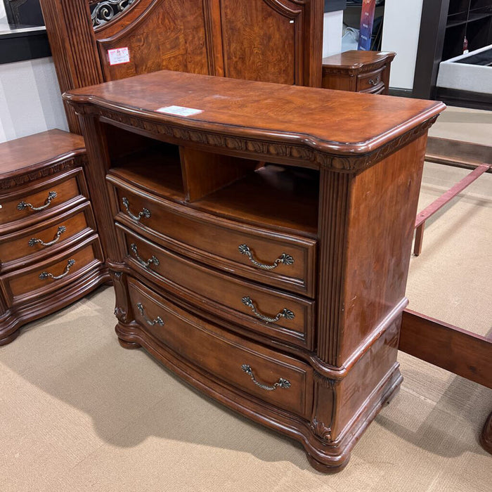 Darkwood Media Cabinet (SHH)