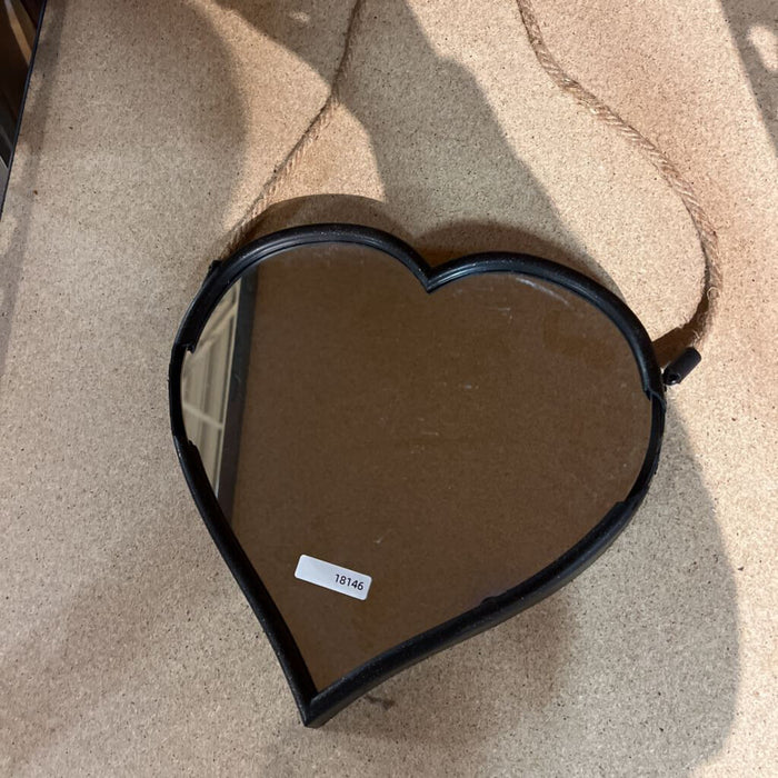S/2 Metal Heart Decor (BI)