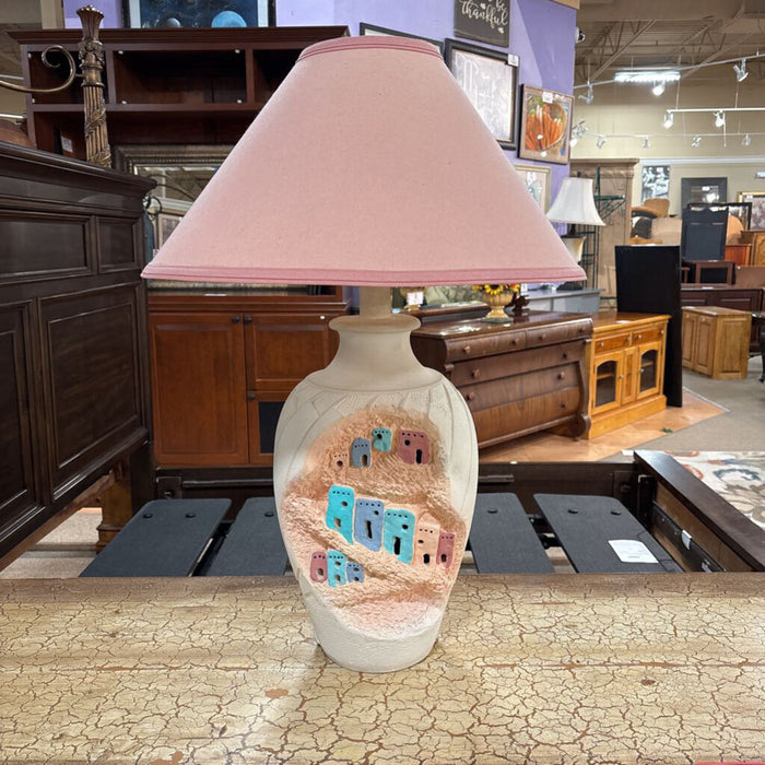 White Mesa Table Lamp