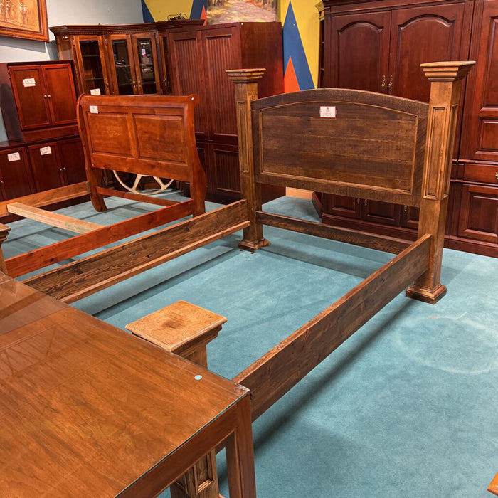 Darkwood Queen Bed (SHH)