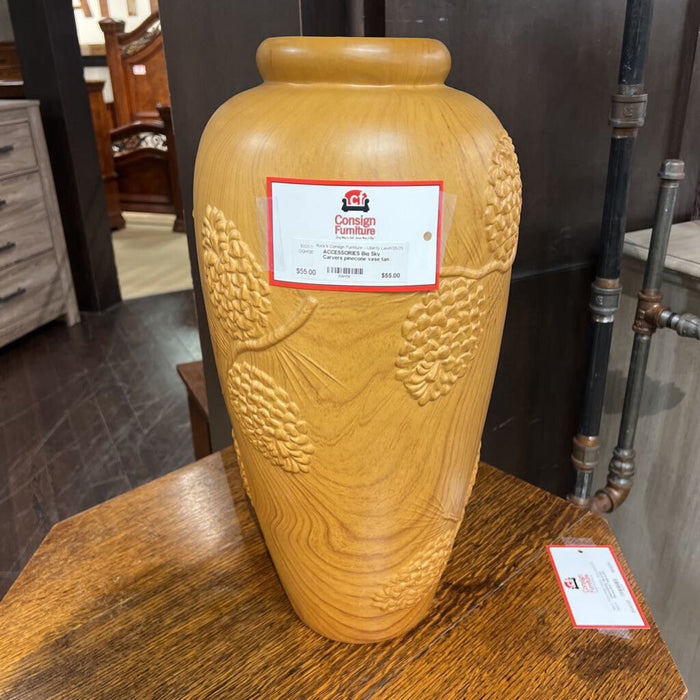 DW GT Table + 6 Black Leather Chairs (BBKH)