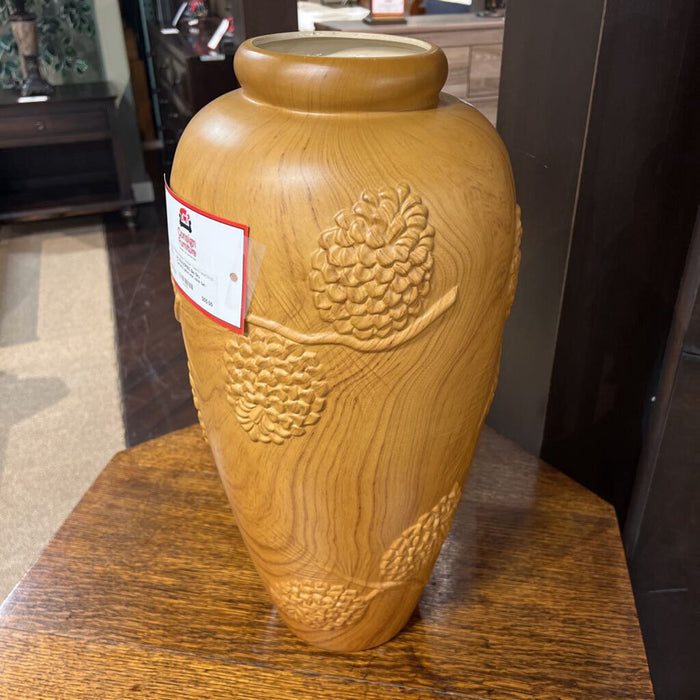 DW GT Table + 6 Black Leather Chairs (BBKH)