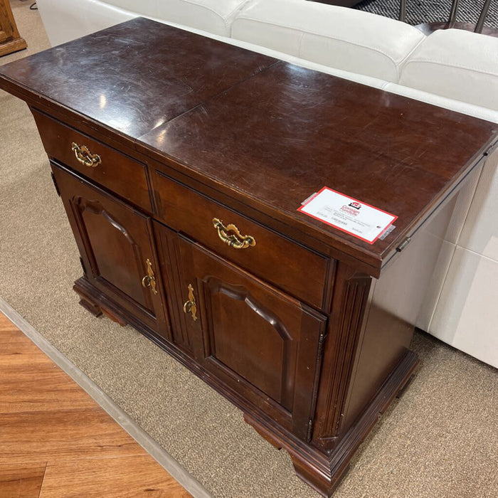 Thomasville Cherry Buffet (LAH)