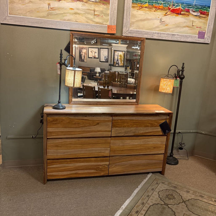 B790 Dressoni Dresser (THH)