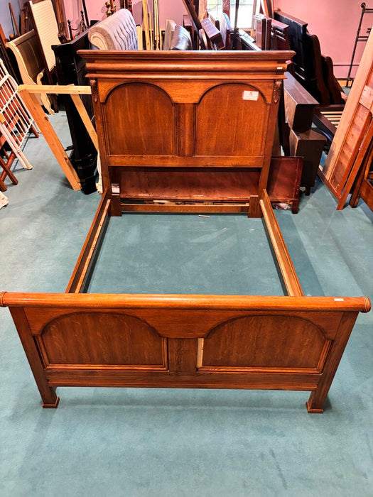 Antique Oak Queen Bed (AKH)