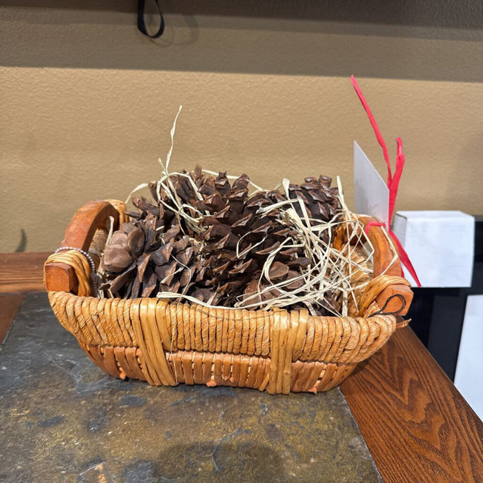 Wicker Basket W/Straw+Pinecones (S)