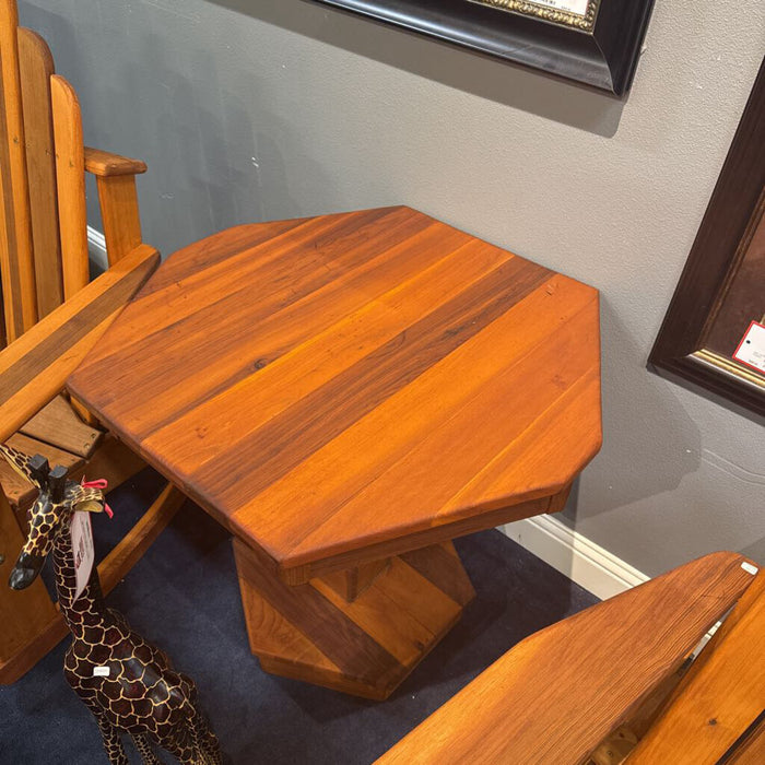 Lg Cedar Patio Table (ATK)