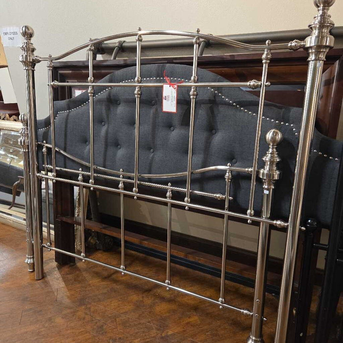 Queen Rod Iron Silver Bed Frame (BLH)