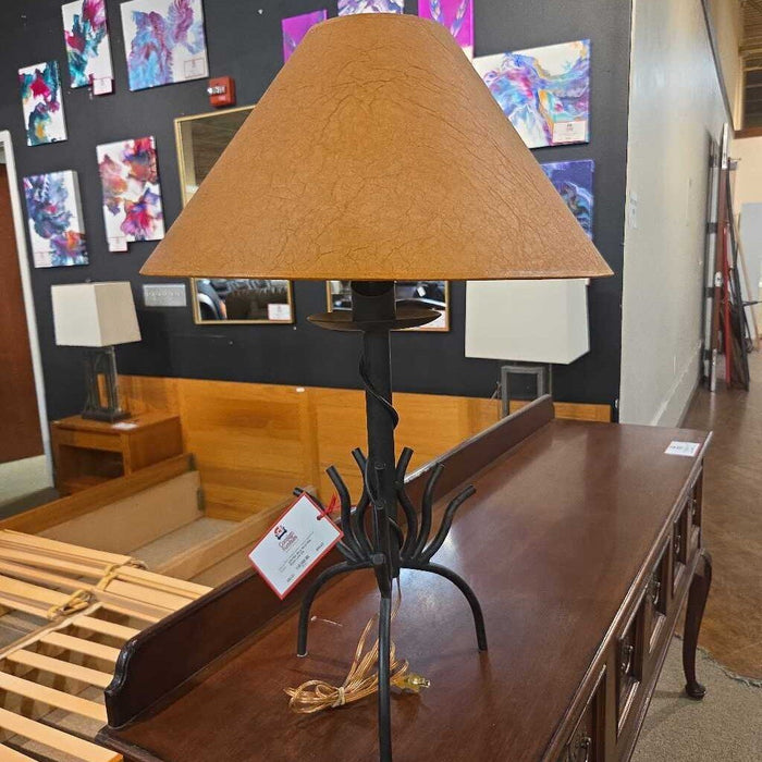 Black Metal Hide Shade Lamp (CI)