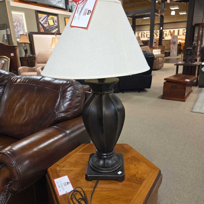 Brown Base Lamp (LC)