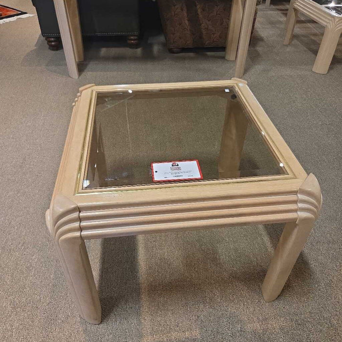 Blonde GT End Table (CI)