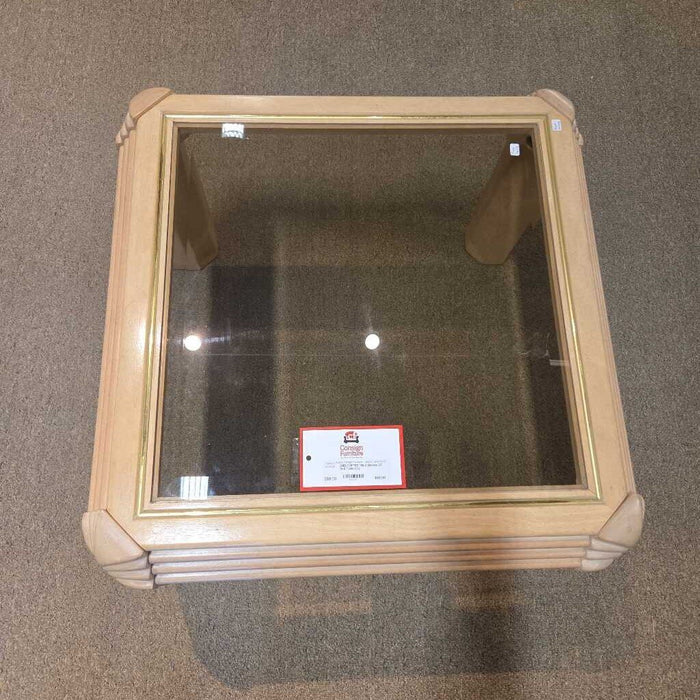 Blonde GT End Table (CI)