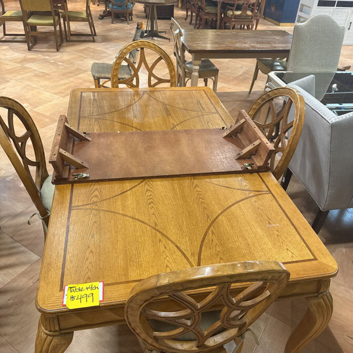 Lightwood Dining Table W/ 4Ch+1L