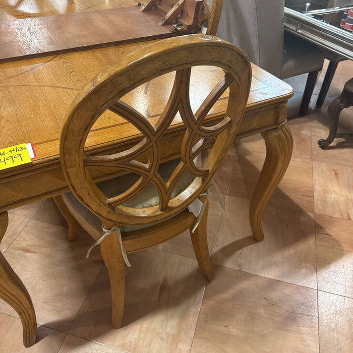 Lightwood Dining Table W/ 4Ch+1L