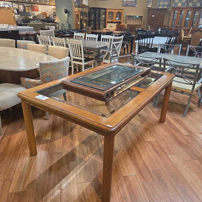 DW Oak + Glass DR Table (LCK)
