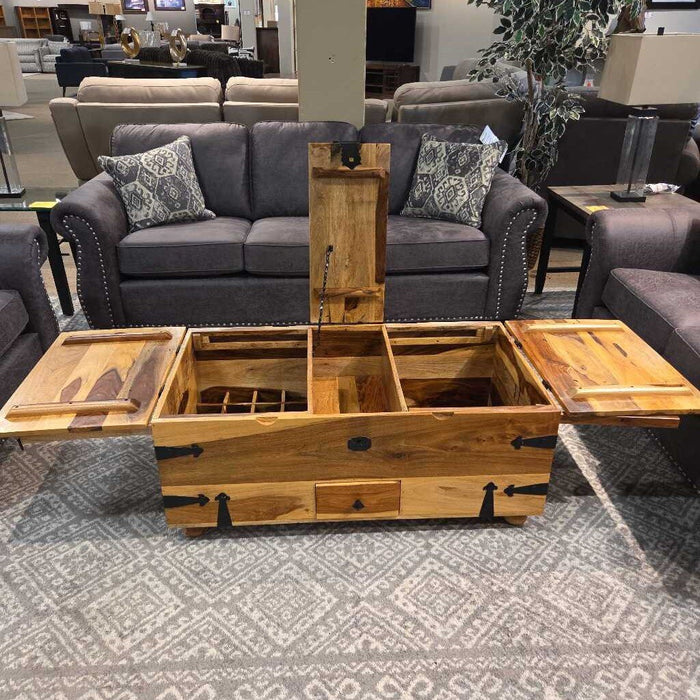Metal Accent Wood Coffee Table (LAH)