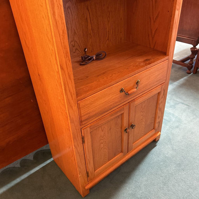 Oak Bookshelf (MI)