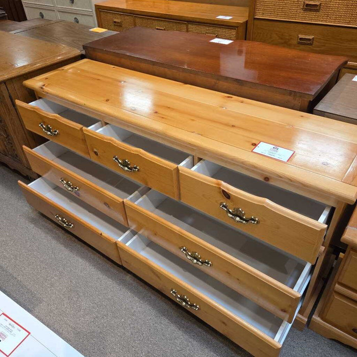 Pine 7 Drawer Dresser (KHK)