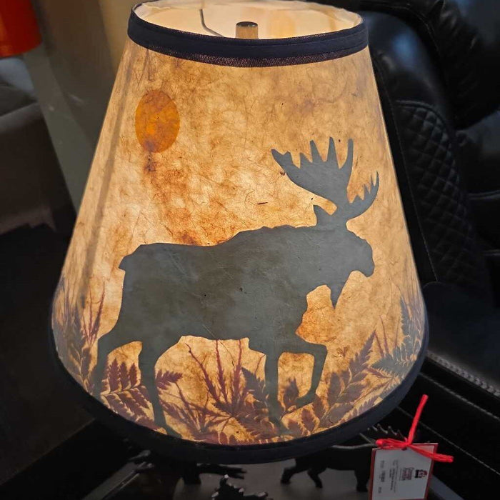 Black Metal Moose Lamp (BHA)