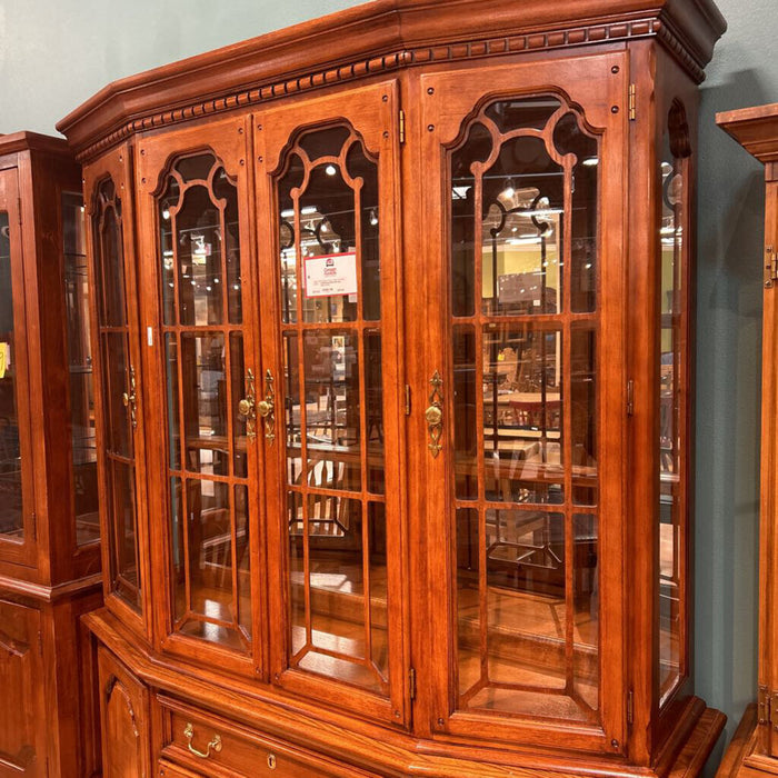 2PC DW Hutch (ALK)
