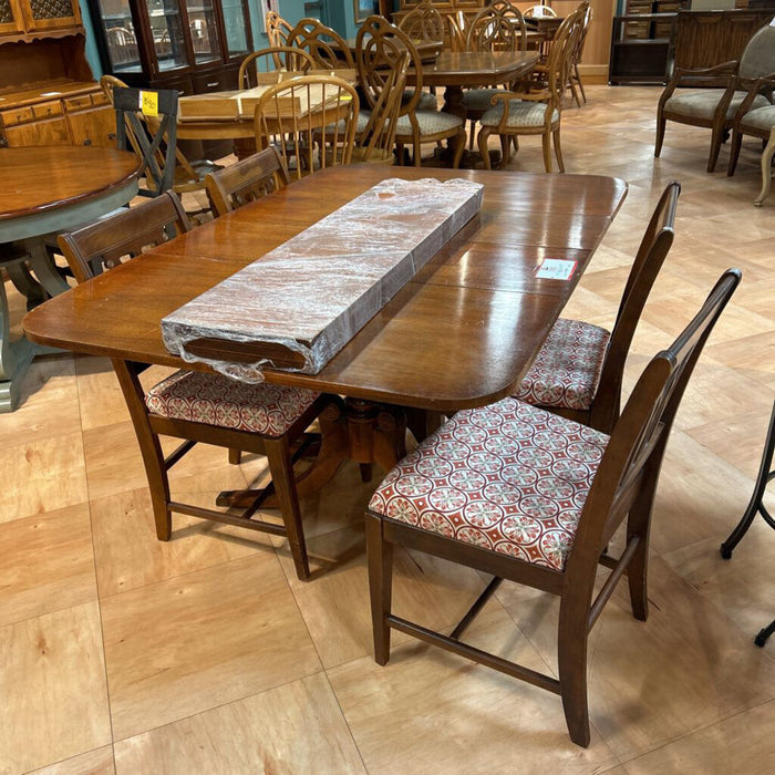 Dropleaf Table + 4 Chairs (LCH)