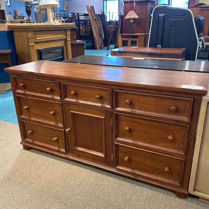 6 Drawer 1 Door Long Dresser (ALK)